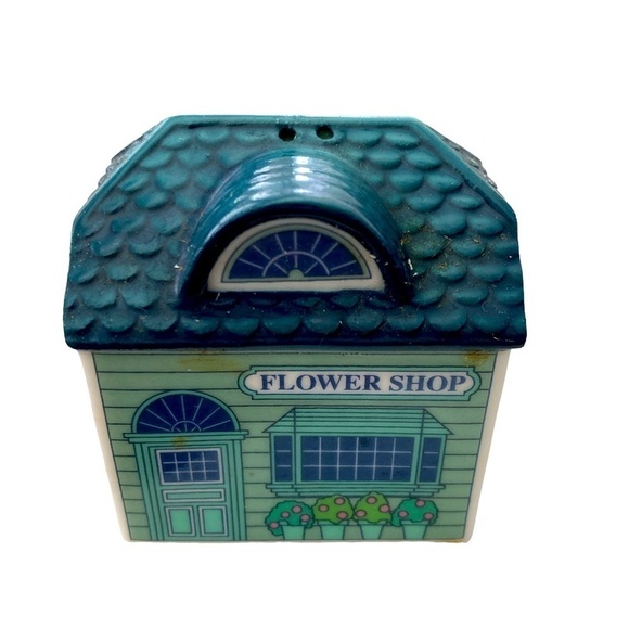 Department 56 Flower Shop and Toy Shop Salt and Pepper Shakers Vintage With Box - Picture 4 of 8